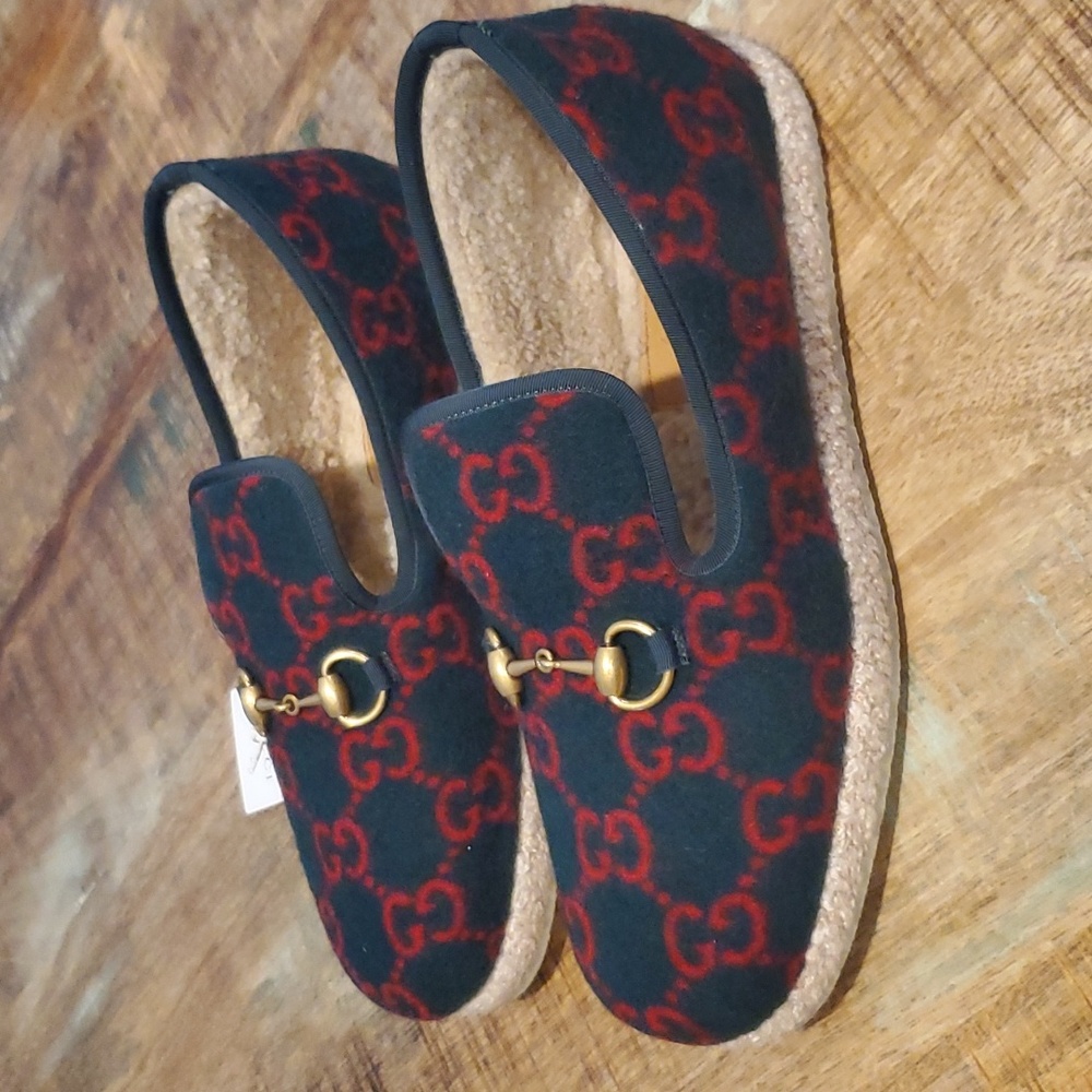 Gucci - Picture 2 of 6